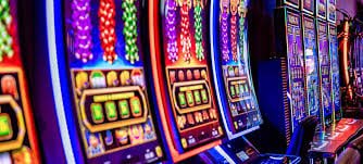 crazy crash ပလက်ဖောင်းတွင် Slots နှင့် Live Casino ဂိမ်းများ